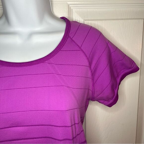 Athleta Fastest Track Ruched Stripe Tshirt Short Sleeve Pinkish Purple M - Picture 5 of 10